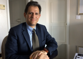 Senador demócrata pone en jaque iniciativa fiscal de Biden: Kenneth Smith