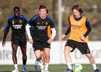 El Real Madrid cierra el año entrenando sin Carvajal ni Bale
