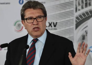 El INE se extralimitó en el tema de la consulta de revocación de mandato: Ricardo Monreal