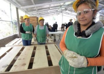 Se debe analizar en que condiciones regresarán las mujeres al trabajo: OIT