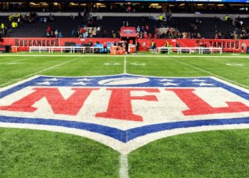 La postemporada de la NFL aún está abierta con 14 boletos