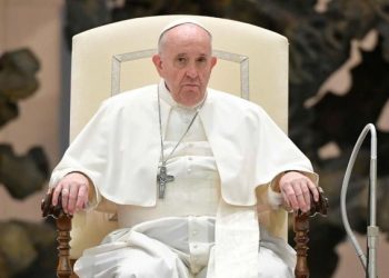 Papa adelanta por segundo año la misa del Gallo