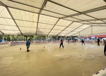Alcaldía Coyoacán instala pista de hielo gratuita