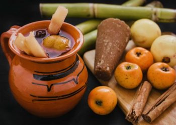 ¿Cómo hacer ponche de frutas para Navidad?