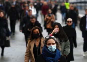 Reino Unido registra nuevo récord de contagios por tercer día