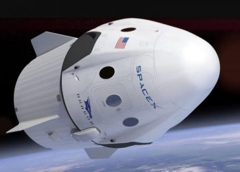 La cápsula Dragon de SpaceX se acopla con éxito a la EEI