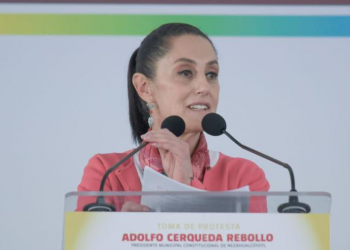 Sheinbaum insta al INE a proteger la democracia