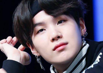 Suga de BTS, da positivo a COVID-19