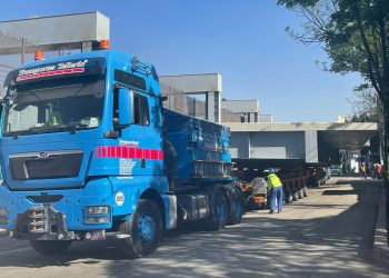 Reanudan la circulación en Calzada Ermita Iztapalapa tras retiro de trabe de concreto