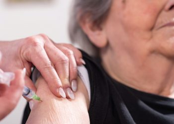 Checa aquí como registrarte para la vacuna de refuerzo