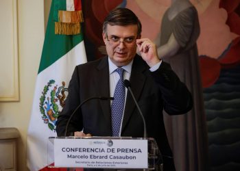 Asociación de Control de Armas nombra a canciller Ebrard “Persona del Año”