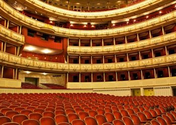 La Ópera de Viena cancela sus funciones por casos de COVID-19