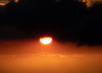 Argentina sufre histórica ola de calor que vuelve a generar apagones masivos