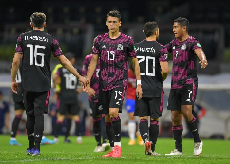Hector Moreno of Mexico during the game Mexico (Seleccion Mexicana) vs Costa Rica, corresponding to CONCACAF World Cup Qualifiers road to the FIFA World Cup Qatar 2022, at Azteca Stadium, on January 30, 2022.



Hector Moreno de Mexico durante el partido Mexico (Seleccion Mexicana) vs Costa Rica, correspondiente a la Clasificacion de la CONCACAF camino a la Copa Mundial de la FIFA Qatar 2022, en el Estadio Azteca, el 30 de Enero de 2022.