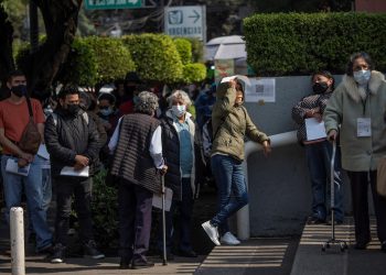 En el mundo hay escasez de pruebas COVID por la intensa propagación de Ómicron