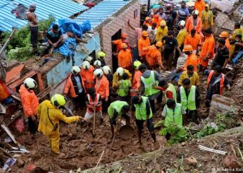 Al menos 4 muertos tras un deslizamiento de tierra en una mina en la India