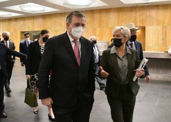 EU asegura que tratará con México la polémica reforma energética