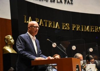 Renuncia Dante Delgado a la presidencia de la Comisión Especial Veracruz y amenaza con movilización social