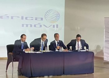 América Móvil fomentaría la competencia en TV de paga: Carlos Slim