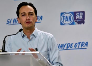 Recuperase de COVID en casa pone en riesgo a familias enteras: Andrés Atayde