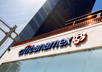 Por venta de Banamex, incluyendo afore, especialistas recomiendan calma