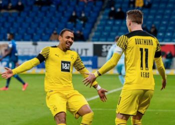 El Dortmund derrota al Hoffenheim y se pone a tres puntos del Bayern