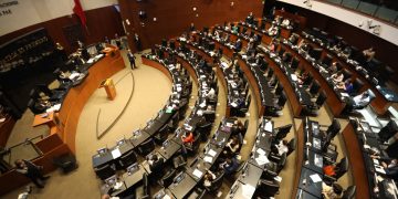 "Debe irse ya": Oposición en el Senado exige la renuncia de Mario Delgado tras propuesta de vacaciones