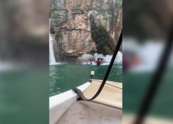 Al menos 7 muertos y 3 desaparecidos al caer un enorme pedazo de roca en Brasil