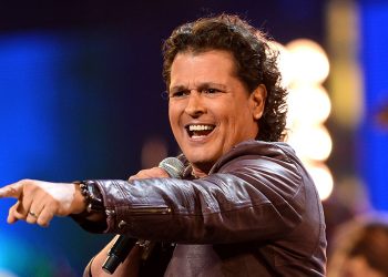 Gira por EEUU de Carlos Vives se pospone para finales de año