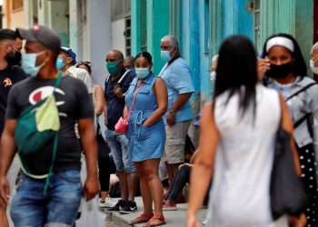 Cuba continúa con tendencia a la alza de casos de COVID