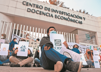 Estudiantes buscarán otras formas de mostrar descontento por designación de director del CIDE