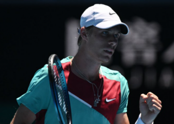 Shapovalov y Berrettini avanzan en Abierto de Australia