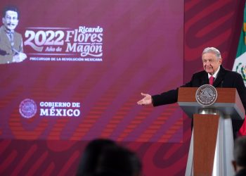 AMLO se niega a hacerse prueba COVID tras tener contacto con Clouthier