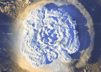 Reportan daño significativo en costas de Tonga tras erupción volcánica