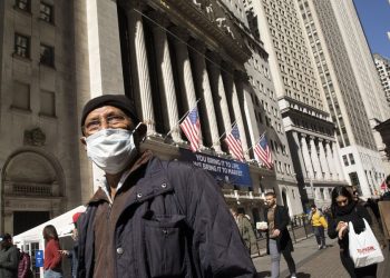 Estados Unidos superó el lunes, el millón de casos nuevos de COVID