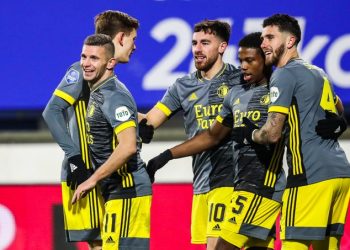 El Feyenoord suspende concentración por brote de covid-19