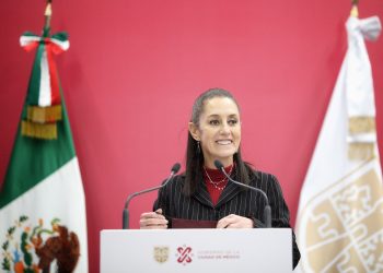 Claudia Sheinbaum busca convertir en Ley beca para niños y niñas