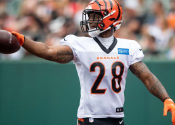 Los rivales dejaron de reírse de nosotros: Joe Mixon