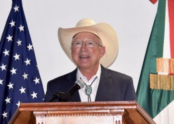 Ken Salazar: Operaciones de agencias estadounidenses en materia de seguridad, respetarán la soberanía mexicana