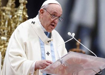 El Papa Francisco afirma que pagar impuestos es señal de legalidad y justicia