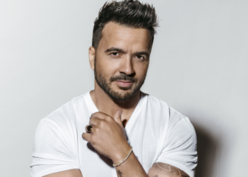 Luis Fonsi retrasa conciertos en Puerto Rico por COVID-19