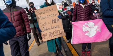 Cientos de personas marchan en Washington por el Día de Martin Luther King