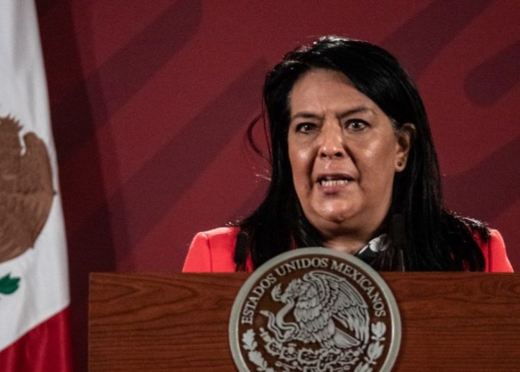 CIUDAD DE MÉXICO, 29JULIO2020.- Andrés Manuel López Obrador, presidente de México, acompañado de Olga Sánchez Cordero, secretaria de Gobernación;  Nadine Gasman Zylbermann, presidenta del Instituto Nacional de las Mujeres (Inmujeres); María del Rocío García Pérez, directora general del Sistema Nacional para el Desarrollo integral de la Familia (SNDIF); Alicia Leal Puerta, directora de Protección Integral para las Mujeres de la unidad de Apoyo al Sistema de Justicia (Segob) y Leticia Ánimas Vargas, coordinadora nacional de Becas para el Bienestar Benito Juárez (SEP),  durante la conferencia matutina en Palacio Nacional.
FOTO: ANDREA MURCIA/CUARTOSCURO.COM