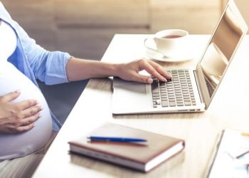 Existe una mala forma de ver la maternidad, el sistema laboral está diseñado para los hombres: Early Institute