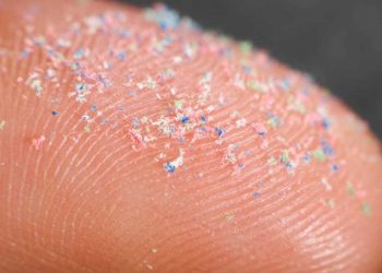 Estudio alerta sobre la alta presencia de nanoplásticos en la atmósfera