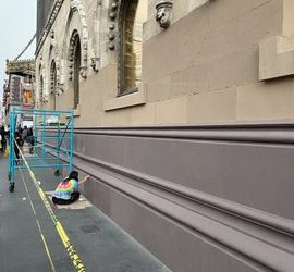 Usuarios de redes sociales denuncian vandalismo al Palacio de Correos