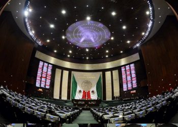 Tal parece que en el parlamento abierto se puede presentar datos falsos y decir mentiras: Cabrera