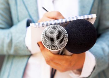 México enfrenta guerra sucia contra periodistas: Alejandro Encinas