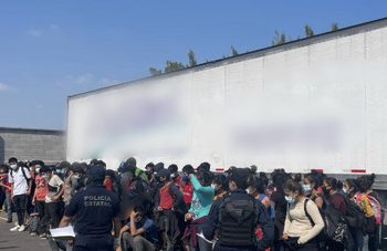 Detienen a 388 migrantes en Veracruz