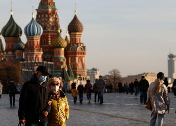 Casos de Ómicron se triplican en Rusia